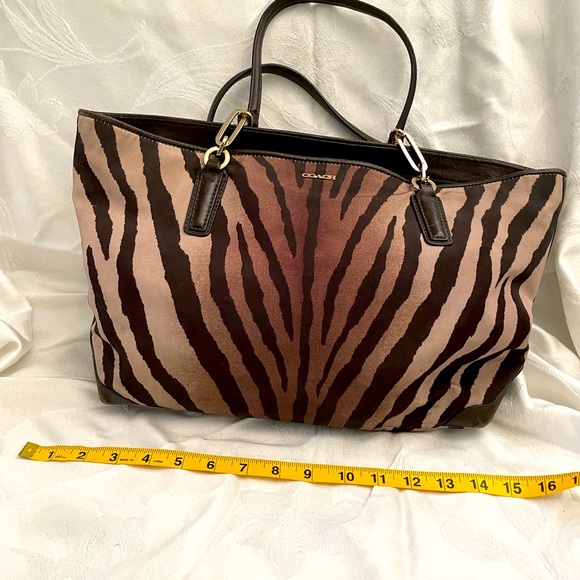 Coach animal print tote - Picture 1 of 6